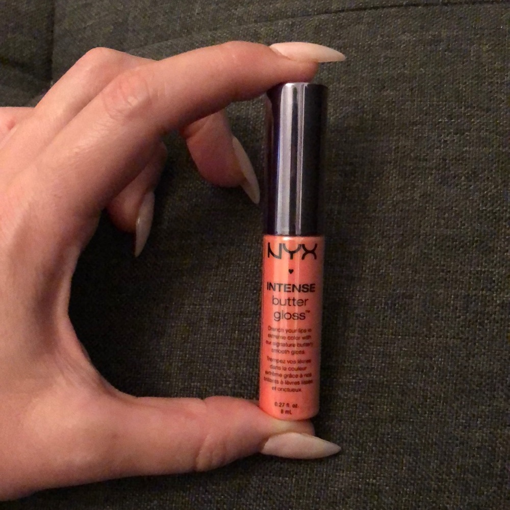 Lip gloss